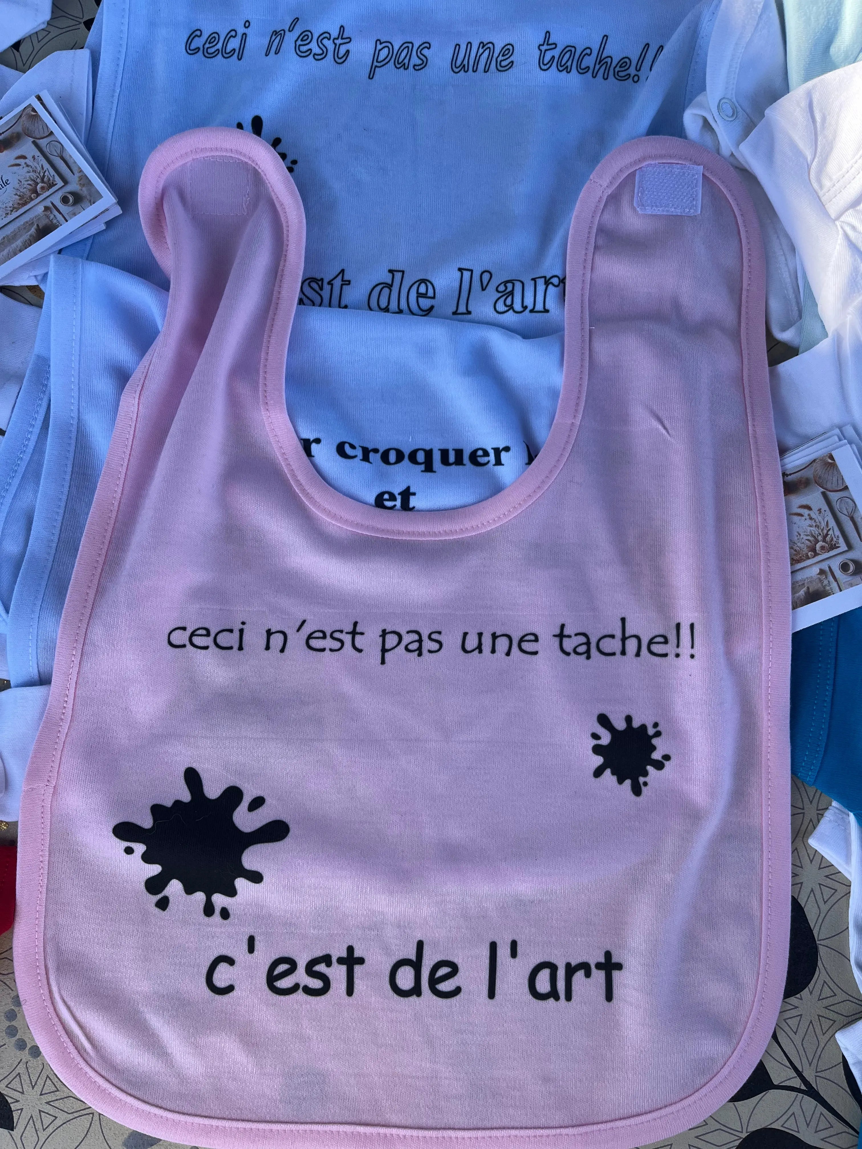 Bavoir personnalisé bébé L'atelier démile